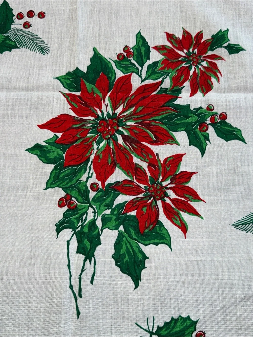 Vintage Christmas holiday tablecloth Pointsettias rectangle rounded corners